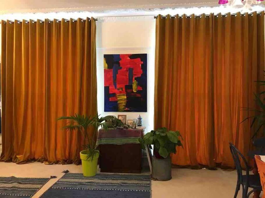 Stunning Arty Apartment In The Heart Of Clifton Bristol Exterior photo